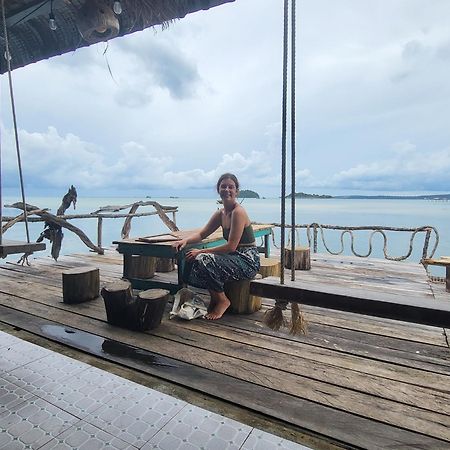 Firefly Guesthouse Prek Svay Village Esterno foto