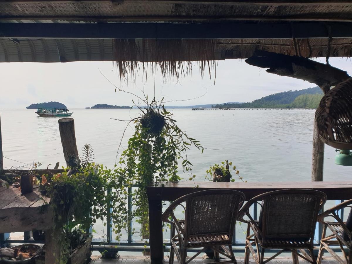 Firefly Guesthouse Prek Svay Village Esterno foto
