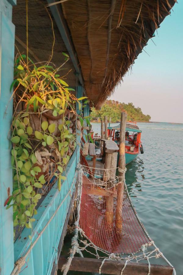 Firefly Guesthouse Prek Svay Village Esterno foto