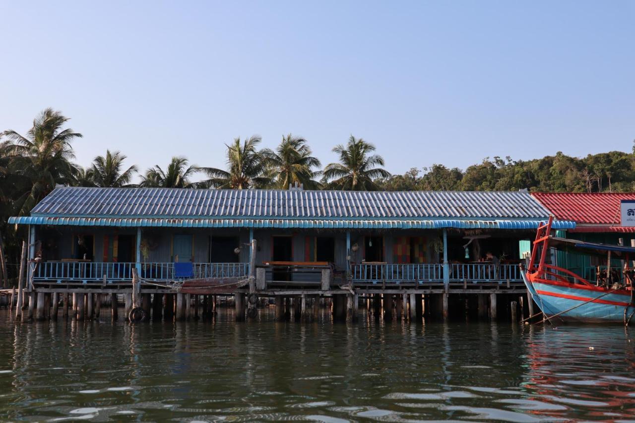 Firefly Guesthouse Prek Svay Village Esterno foto
